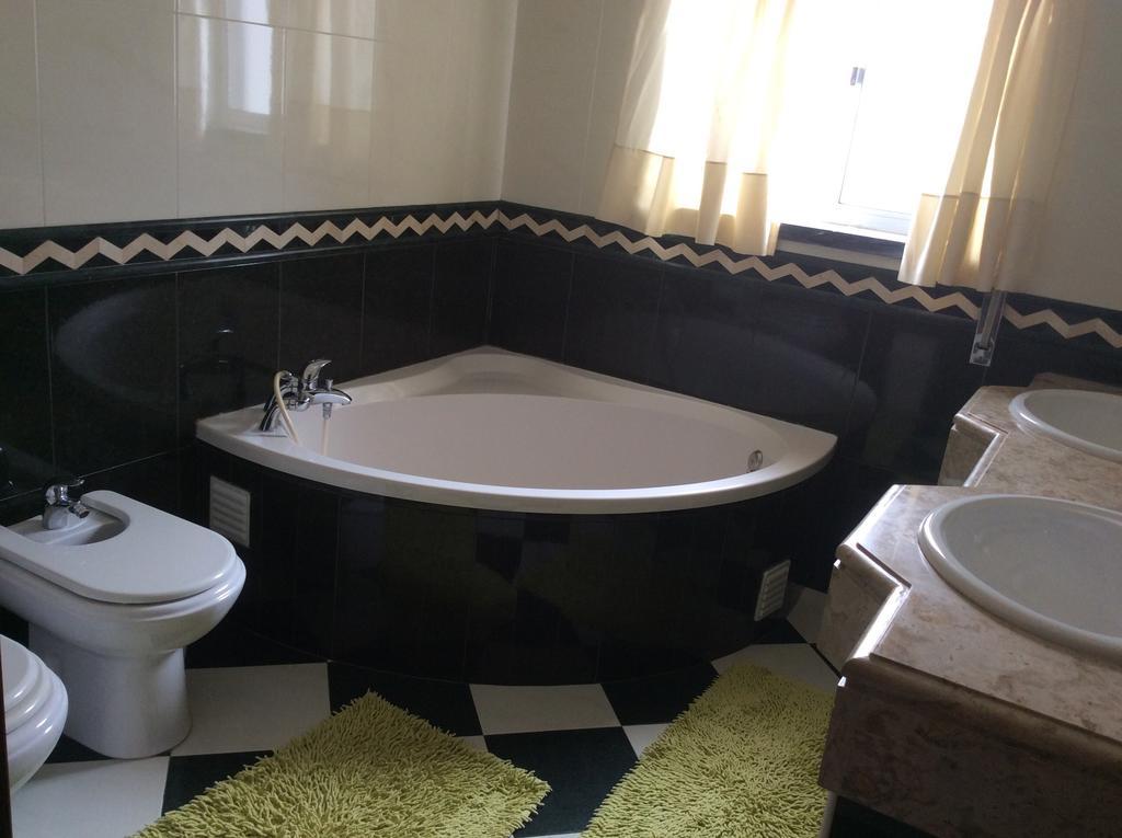 Vivenda Azevedo Hotel Nazare Room photo